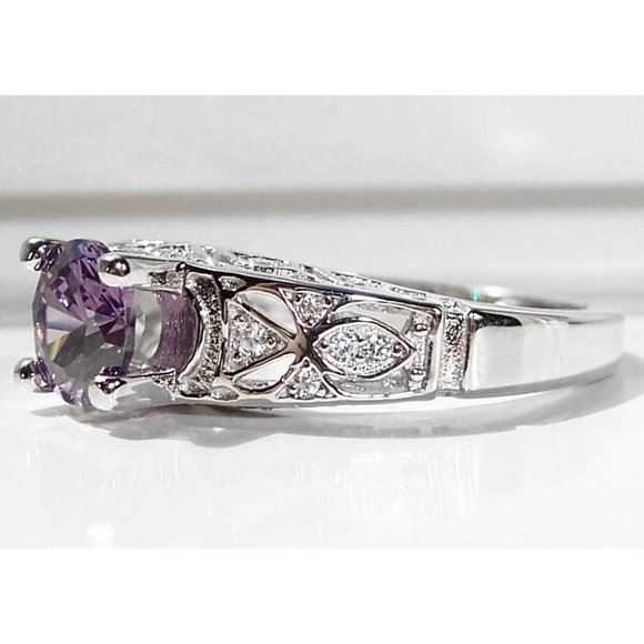925 STERLING SILVER Round Cut Simulated Amethyst Cubic Zirconia Ring - Picture 2 of 16